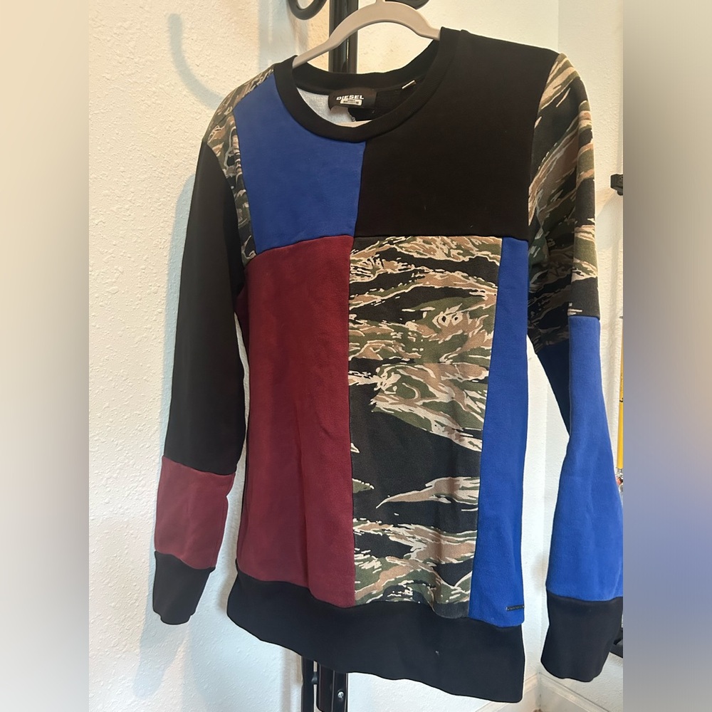 Diesel
2016 Diesel - Camo Patchwork Sweatshirt